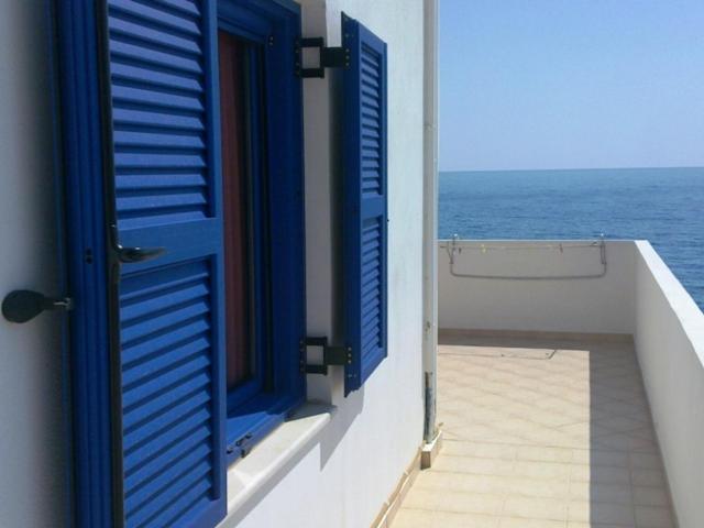 Paralia Guest House Agia Roumeli Exterior photo